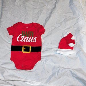 Baby First Christmas Santa Claus 3pce One Piece Hat Socks 6 Months Unisex NEW